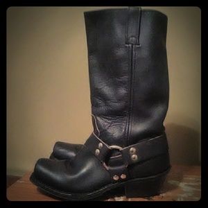 HH motorcycle boots harness